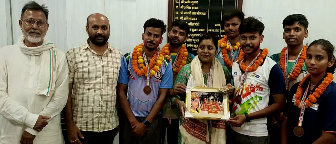 10वीं सीनियर नेशनल गटका चैंपियनशिप-2026 में बिहार तीसरे स्थान पर, नगर सभापति अर्चना कुमारी ने खिलाड़ियों को किया सम्मानित