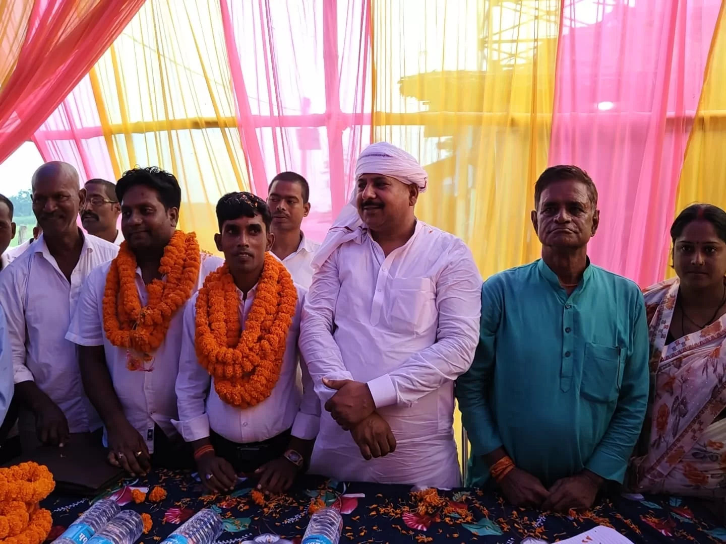 खगड़िया:राजद जिलाध्यक्ष मनोहर यादव ने दर्जनों युवाओं की राजद में कराई एंट्री! लालू-तेजस्वी की ताकत बढ़ाने का दावा
