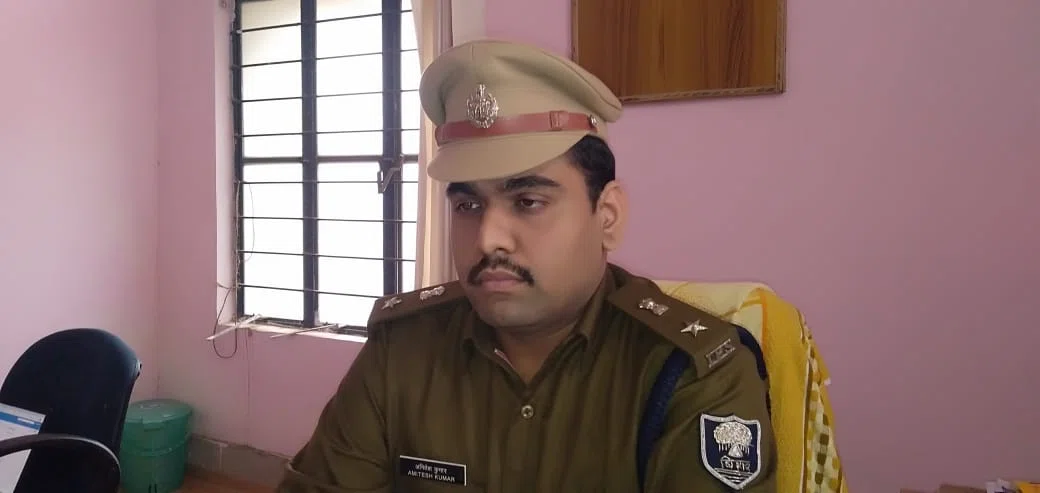शराब से जुड़ी छोटी मछलियों का शिकार कर सिंकदंर बनने की कोशिश करना छोड़ दें। *विशेष सेल का हो चुका है गठन, संलिप्तता हई अगर उगागर तो जाएंगे सीधे लाल घर:एसपी*