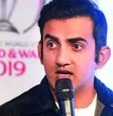 IPL 2021: आरसीबी ने 10 खिलाड़ियों को किया रिलीज, फैसले से निराश गौतम गंभीर