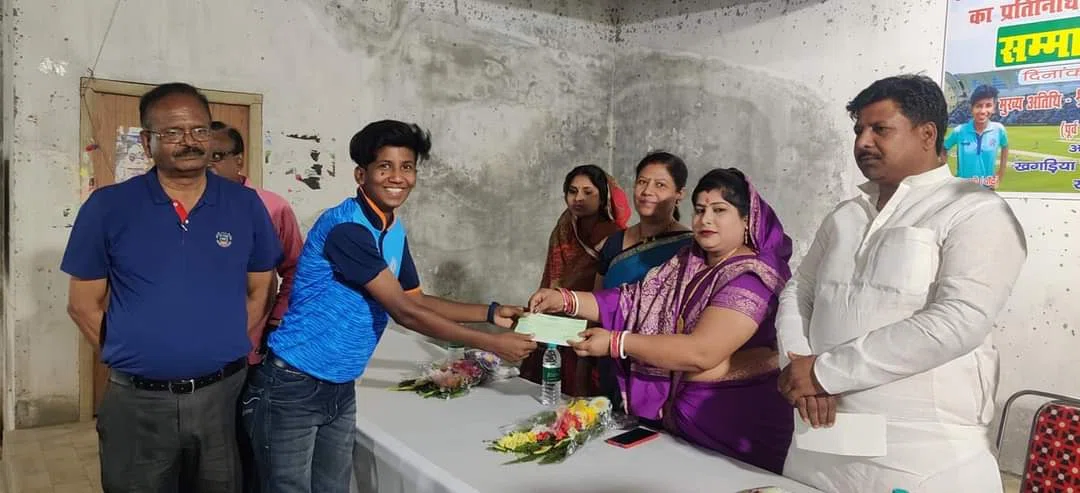 बेटियों के सम्मान में फिर खड़ी हुईं सीता*