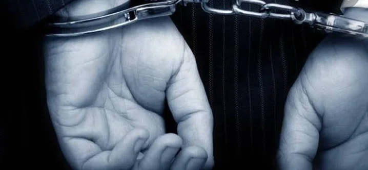 क्या पुलिस गिरफ्त में आयी महिला मुखिया ने लिखी खूनी खेल की पटकथा!चर्चित हत्याकांड की पड़ताल में जुटी पुलिस*