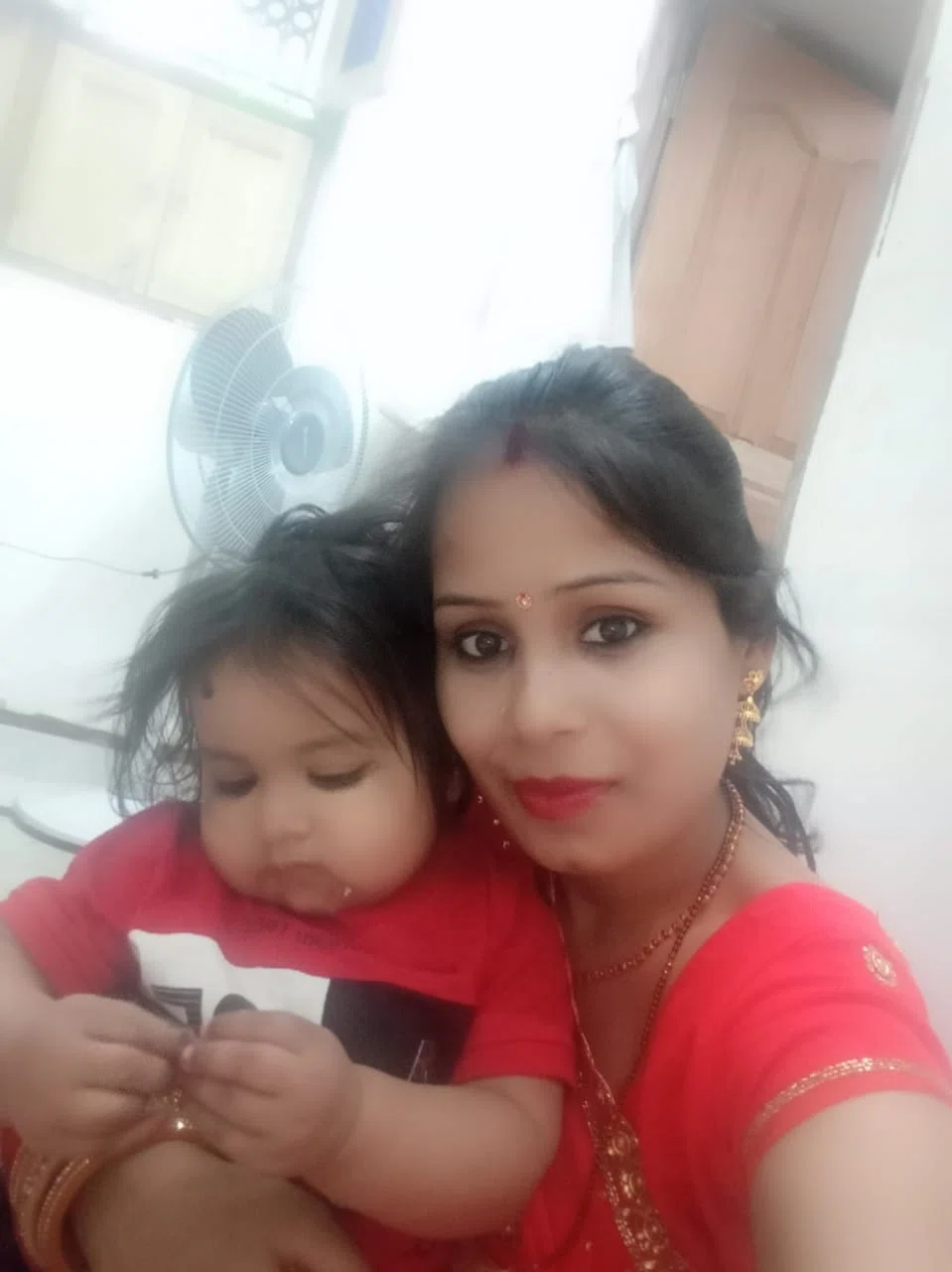क्या पुलिस की लापरवाही के कारण मौत की नींद सो गई नीमा!बिलख रहे अधिवक्ता पिता और भाई ने पुलिस के विरुद्ध लगाया कई गंभीर आरोप,कहा-हत्यारों को बचाने में लगे हैं नगर थाना और पुलिस लाइन