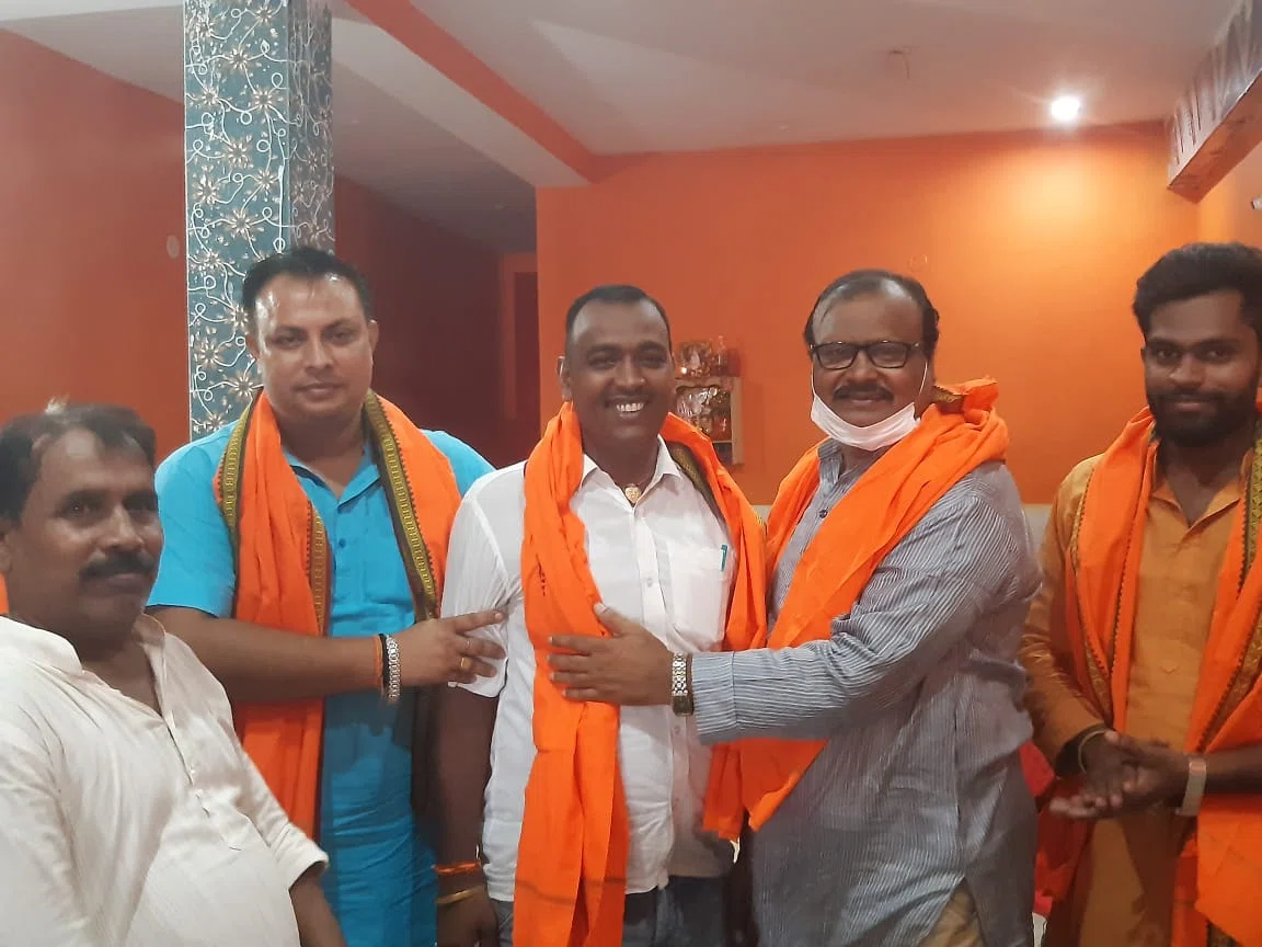 भाजपा के सन्हौली मंडल की बैठक में सभी बूथों को कोरोना मुक्त बनाने के लिए जागरुकता अभियान चलाने पर दिया गया बल, त्रिस्तरीय पंचायत चुनाव पर भी हुई व्यापक चर्चा