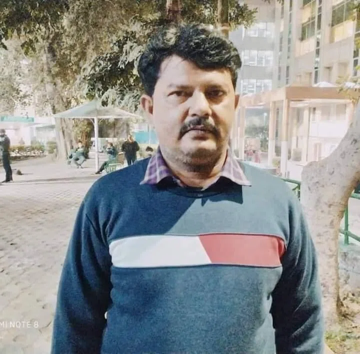 अजब-गजब:एक स्कूल ऐसा,जिसका कुछ ही समय में बदलता जाता है ठिकाना,एचएम दीपक कुमार स्कूल छोड़कर पंचायत में बजाते रहते हैं राजनीतिक बाजा, सरकारी रजिस्टर भी सदैव रखते हैं अपने पास, ग्राम