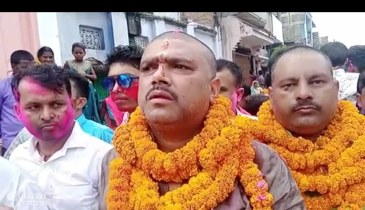 निर्वतमान प्रखंड प्रमुख बलवीर चांद की प्रतिष्ठा दांव पर,मानसी में चौथे दिन अलग- अलग पंचायत से अभ्यर्थियों ने भरा नामांकन का पर्चा,शह और मात का खेल जारी