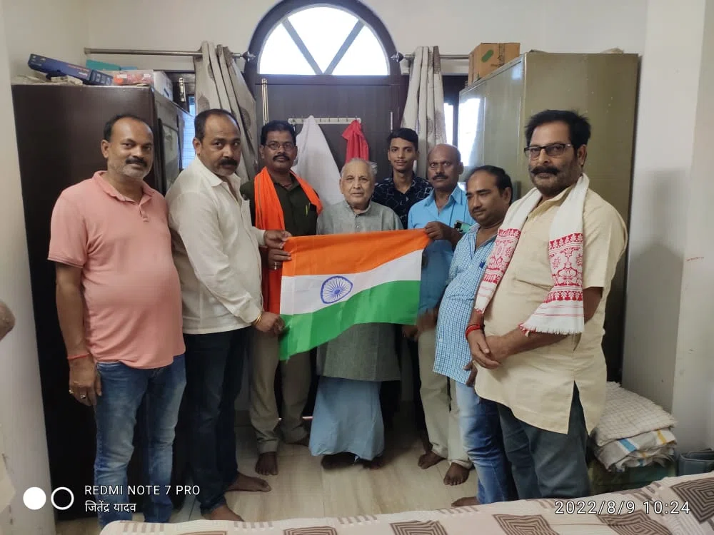 हर घर तिरंगा अभियान को ले निकला भाजपा कार्यकर्ताओं का जत्था,पूर्व जिलाध्यक्ष रविश चन्द्र सिन्हा ने कहा-हर घर लहरेगा तिरंगा