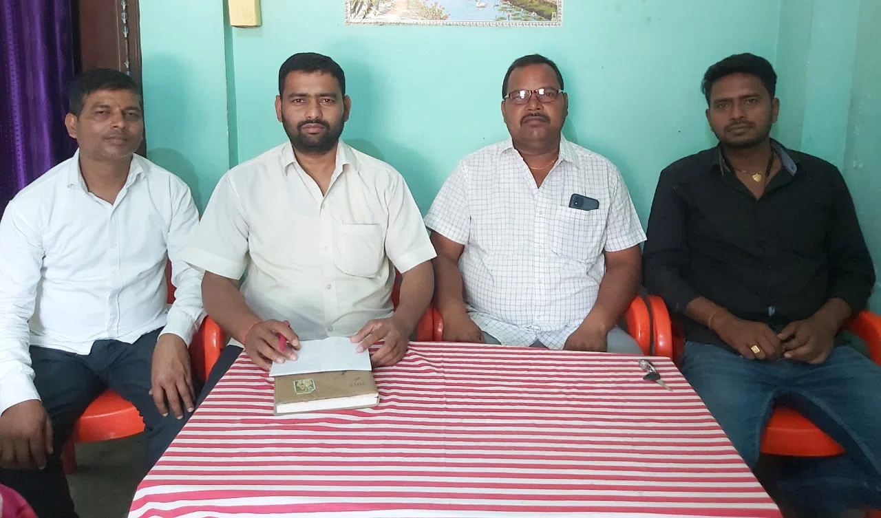 दल-बदलकर सरकार बनाने में नेता हैं मस्त, लेकिन बिहार की जनता महंगाई व भ्रष्टाचार तथा युवा हैं रोजगार के लिए त्रस्त:गुड्डू