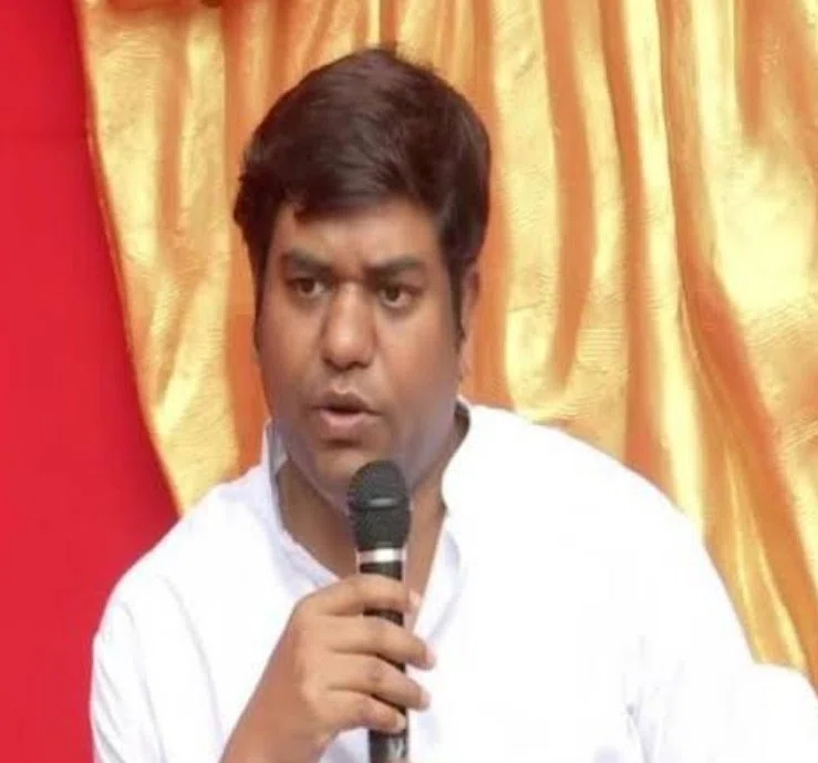कहीं विधानसभा चुनाव की तैयारियों में तो नहीं लग गए वीआईपी सुप्रीमो!सन ऑफ मल्लाह के नाम से मशहूर पूर्व मत्स्य एवं पशुपालन मंत्री मुकेश सहनी रविवार को करेंगे खगड़िया में पार्टी कार्य