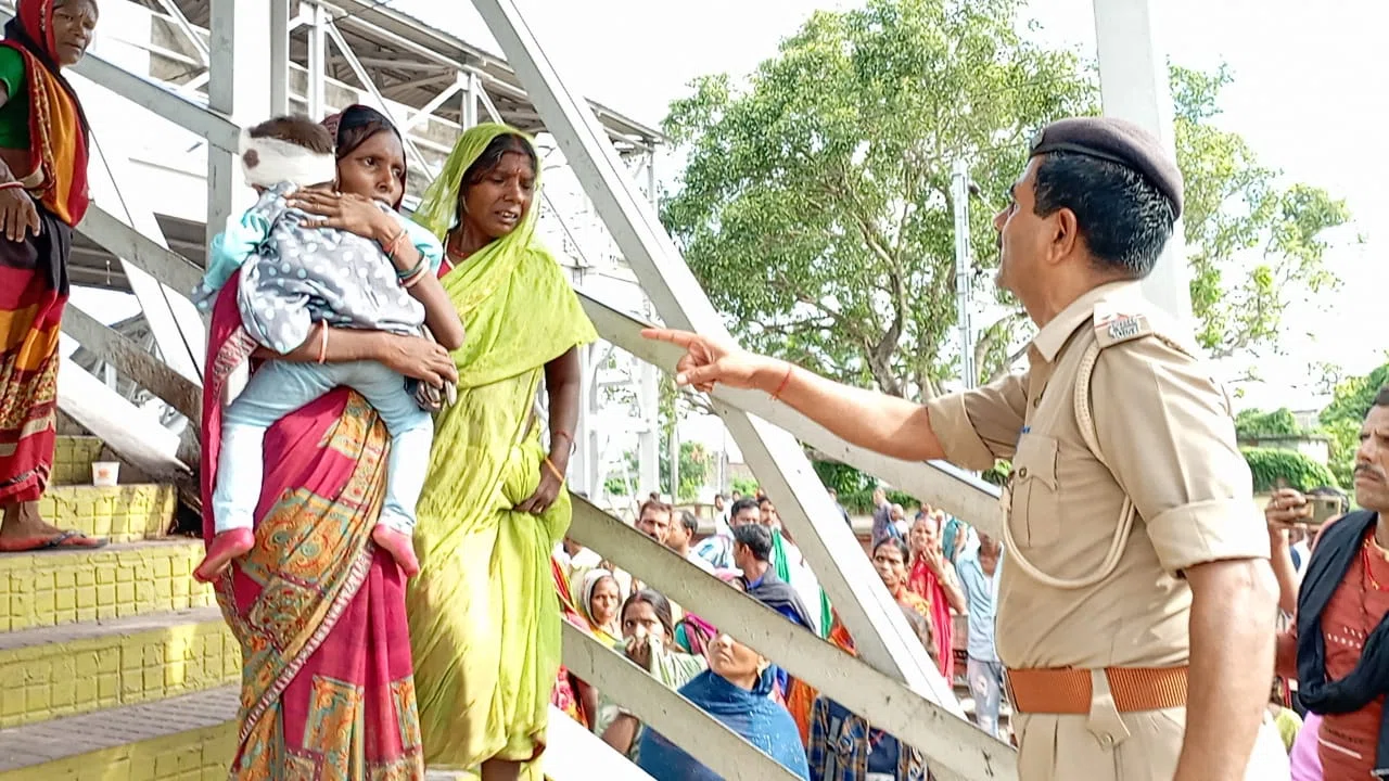 छट्ठी का भोज खाकर मायके से ससुराल लौट रही माँ-बेटी आयी मालगाड़ी के चपेट में,महिला की दर्दनाक मौत, बच्ची जख्मी