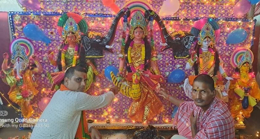 भरगामा में मां महालक्ष्मी व भगवान गणेश की आराधना कर धूमधाम से हुई पूजा