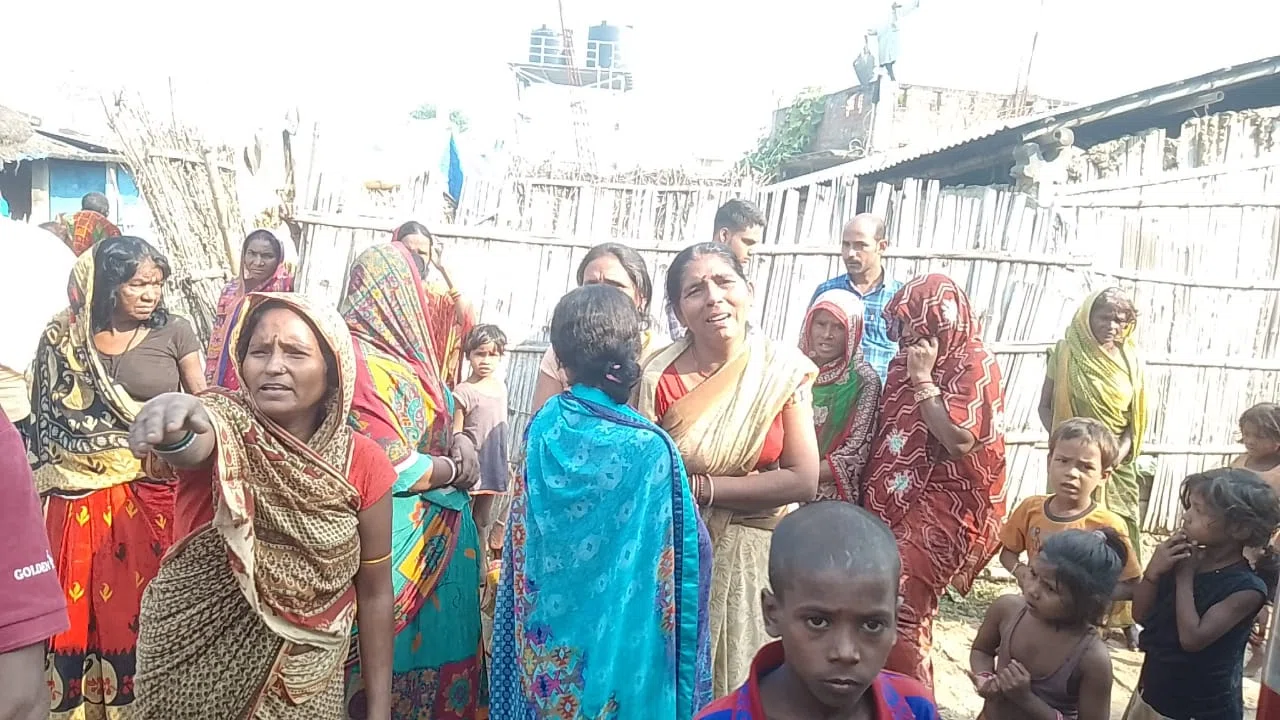 गैस ब्लास्ट में मौत का शिकार हुए श्रवण का शव पीरनगरा पहुंचते ही गांव में पसरा मातम,रोते बिलखते रहे परिजन