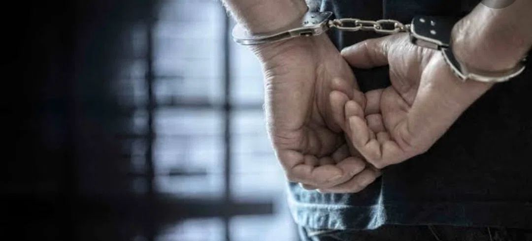 मायागंज अस्पताल में भर्ती हत्यारोपी अंकित हथकड़ी खोलकर फरार, इलाके की खाक छान रही पुलिस