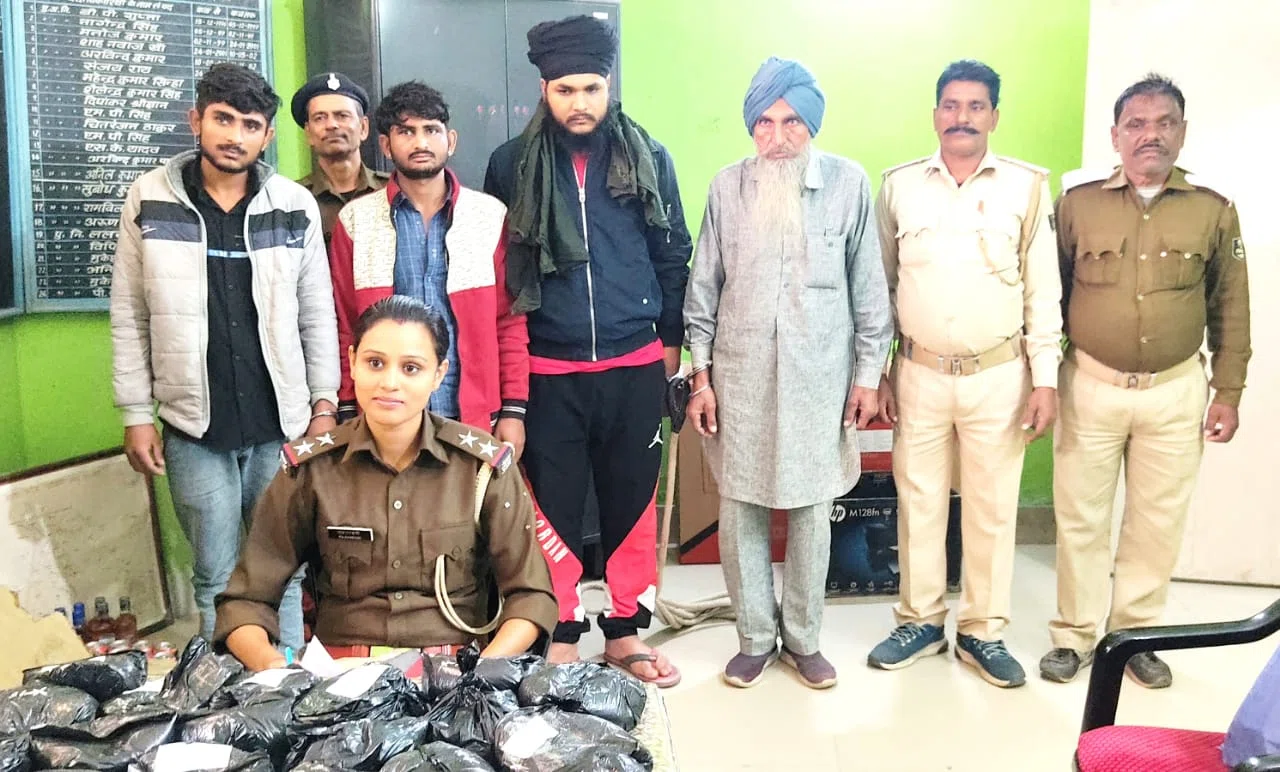 शराबबंदी के बाद बिहार में बढ़ने लगी है 'डोडा' कारोबारियों की सक्रियता, नशे के लिए प्रयोग किए जाने वाले 'डोडा' के साथ चार धंधेबाज गिरफ्तार