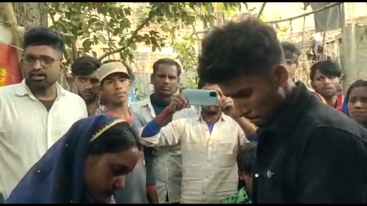 पति ने देर रात अपनी पत्नी की प्रेमी संग करा दी शादी,महज 48घंटे बाद ही प्रेमी हो गया फरार,पति ने फिर दिखाई दरियादिली और अनिता को कर लिया कबूल