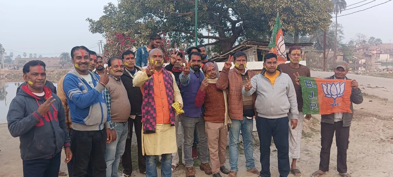 कुढ़नी उपचुनाव के नतीजे से आह्लादित भाजपा कार्यकर्ताओं ने महागठबंधन की उलटी गिनती शुरु होने की कही बात,तो नीतीश कुमार ने कहा-कुढ़नी ने महागठबंधन नेताओं को खूब कुढ़ाया