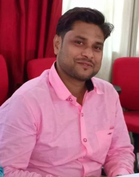वर्षों से एक ही जगह जमे प्रखंड एमडीएम प्रभारी पप्पू कुमार पर विभाग क्यों है मेहरबान?उठ रहे हैं गंभीर सवाल
