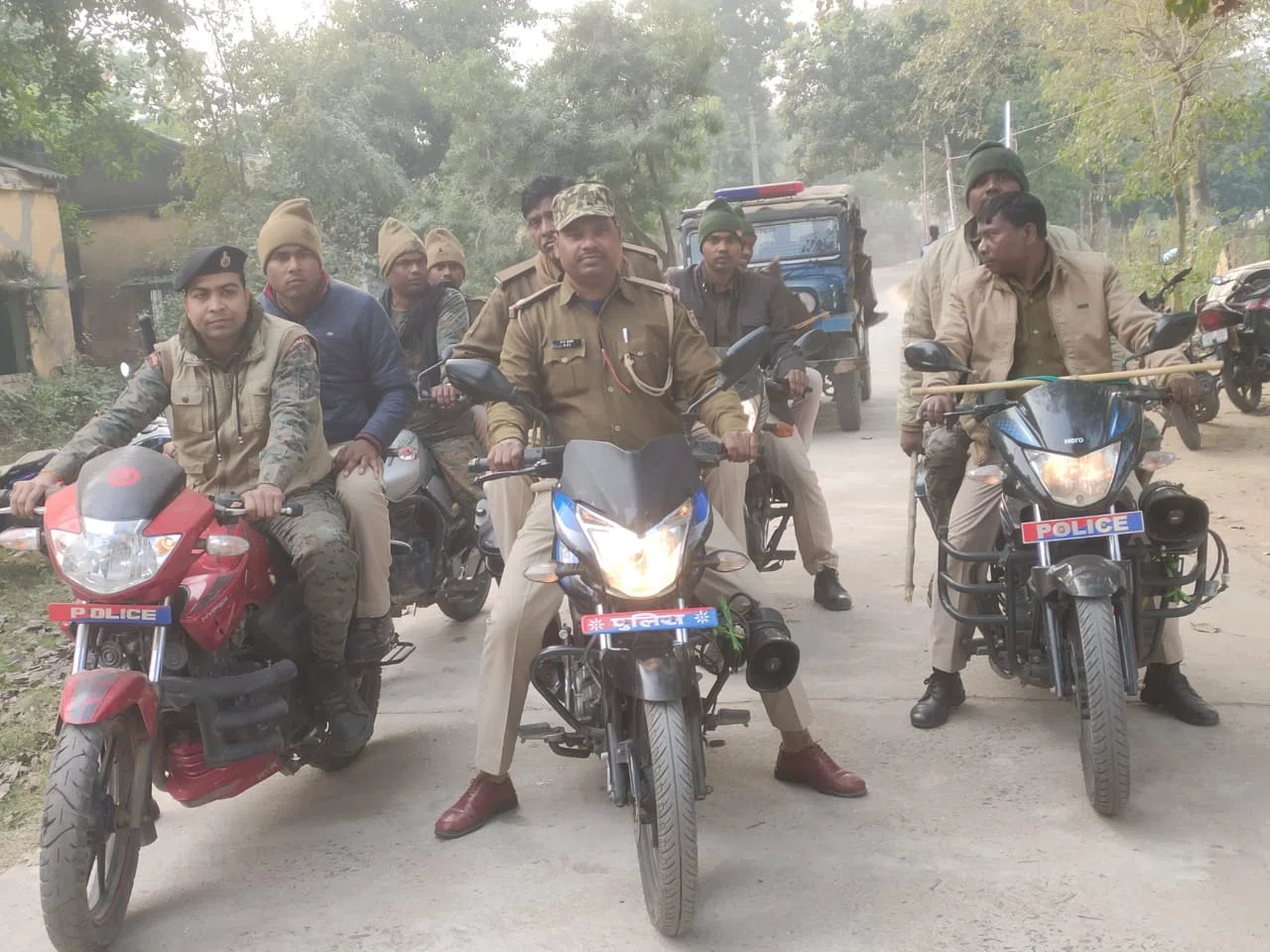नगर निकाय चुनाव को लेकर बढ़ी प्रशासनिक चौकसी, परबत्ता नगर पंचायत के विभिन्न सीमाओं को किया गया सील,जल मार्ग पर भी रहेगी पुलिस की पैनी नजर