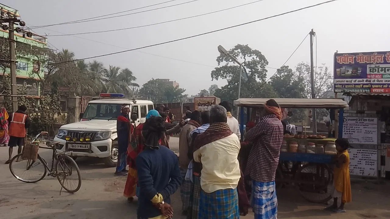 हाय रे बेलदौर थाना की पुलिस!महज सुअर चोरी को ले खूब हुई मारपीट, जान मारने पर भी लोग थे उतारु, तमाशबीन बनी रही पुलिस