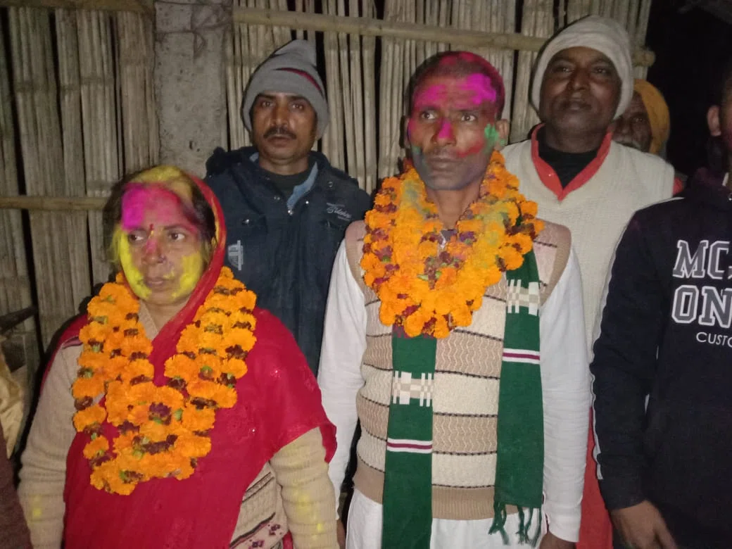 परबत्ता नगर पंचायत क्षेत्र के मुख्य पार्षद पद के लिए अर्चना देवी और उप मुख्य पार्षद पद पर कविता देवी की जीत का बजा डंका, विभिन्न वार्डों से प्रत्याशियों ने लहराया जीत का परचम,कान फ