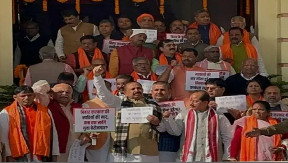 ...और जब गुस्से से लाल हुए बिहार के मुखिया नीतीश ने बीजेपी विधायकों को ही बता दिया शराबी और कह दिया कि,तुम ही लोग बेचवा रहे हो शराब, खूब हुआ हंगामा,बीजेपी ने सीएम की भाषा को बताया 