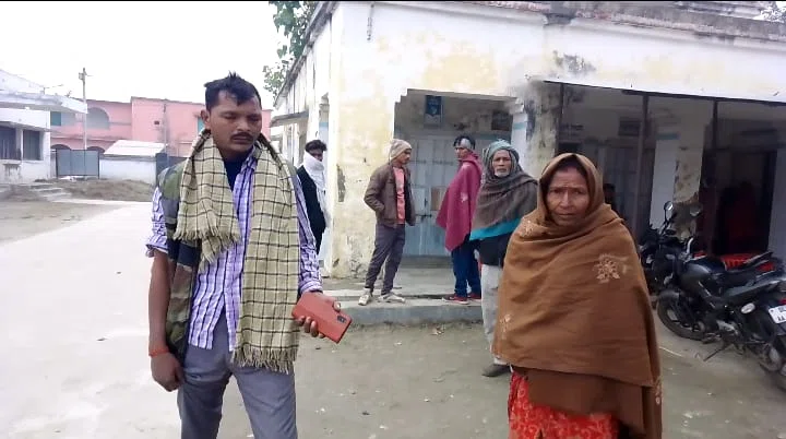 बच्चों के बीच का विवाद विकराल रुप किया धारण और अभिभावकों के बीच हो गई भिड़ंत,दोनों पक्षों की ओर से एक दर्जन जख्मी