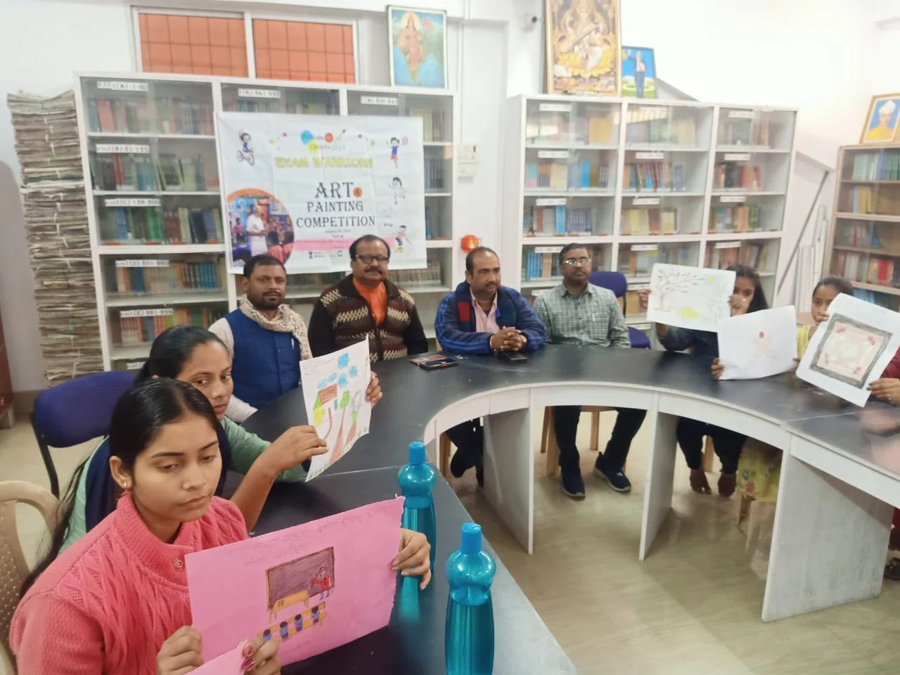 परीक्षा पर परिचर्चा'के तहत राजमाता माधुरी देवी टीचर ट्रेनिंग कॉलेज में बच्चों के बीच चित्रकला प्रतियोगिता आयोजित, प्रोफेसर अरविंद सिंह ने कहा-एकाग्रचित्त होकर करें परीक्षा की तैयार
