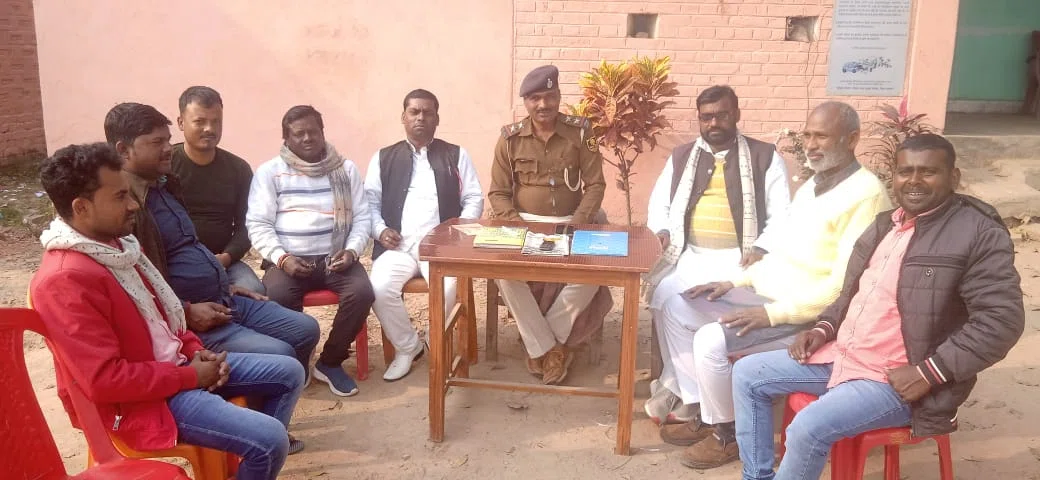 शांति की बैठक आयोजित कर कह दिया गया साफ-साफ कि,सरस्वती पूजा में डीजे बजाने वालों पर होगी कानूनी कार्रवाई,शराबी और शराब कारोबारियों पर रहेगी पैनी नजर:रोबिन कुमार दास