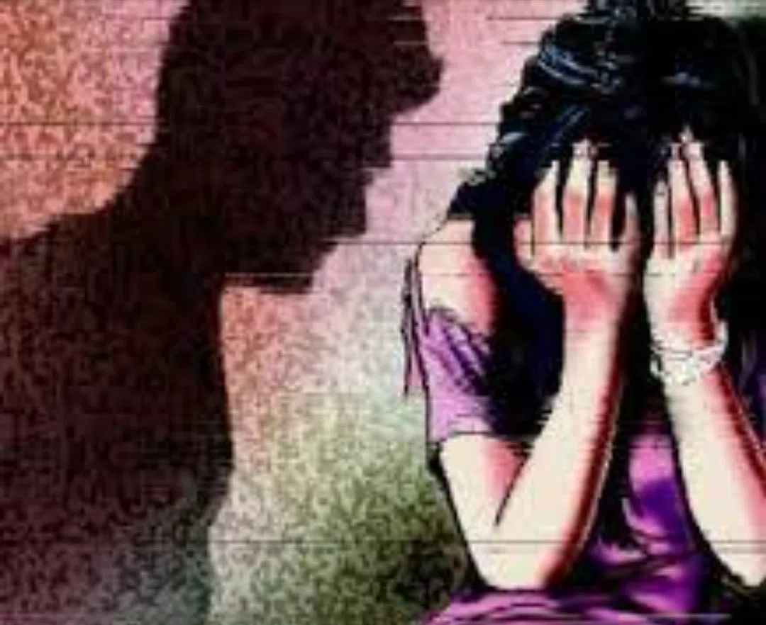 नौकरी देने का झांसा देकर पहले किया यौन शोषण और फिर बिक्री के लिए निकले दो भारतीय को मानव तस्करी मामले में किया गया गिरफ्तार,मचा हड़कंप