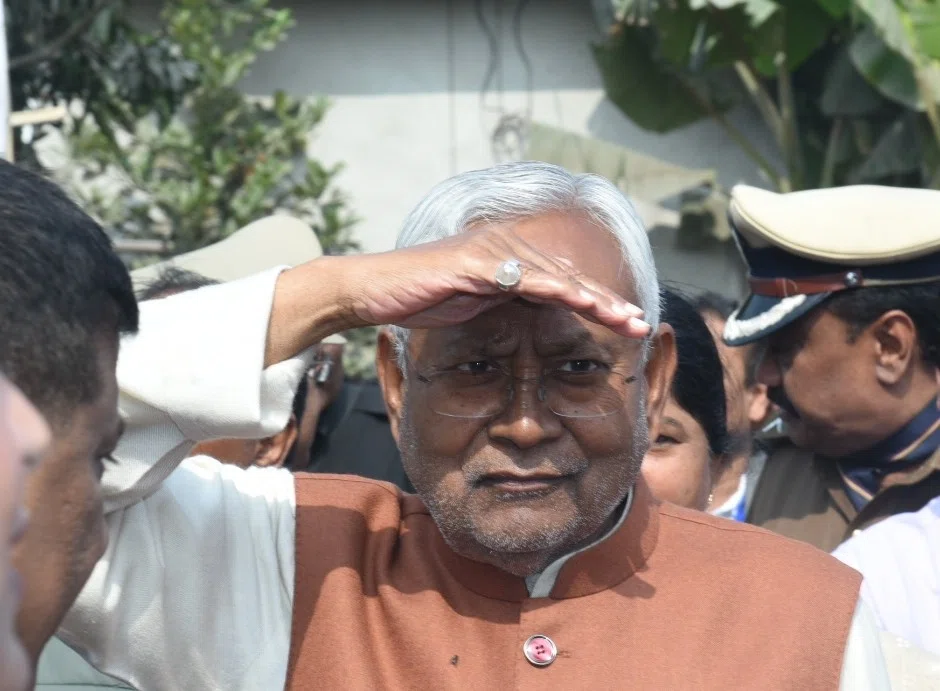अत्यधिक बिजली बिल की शिकायत पर गंभीर हुए सीएम नीतीश ने अधिकारियों को किया तलब,आईएएस अधिकारी केके पाठक के वायरल वीडियो मामले में झाड़ा अपना पल्ला,कहा-मामले को देख रहे हैं अधिकारी