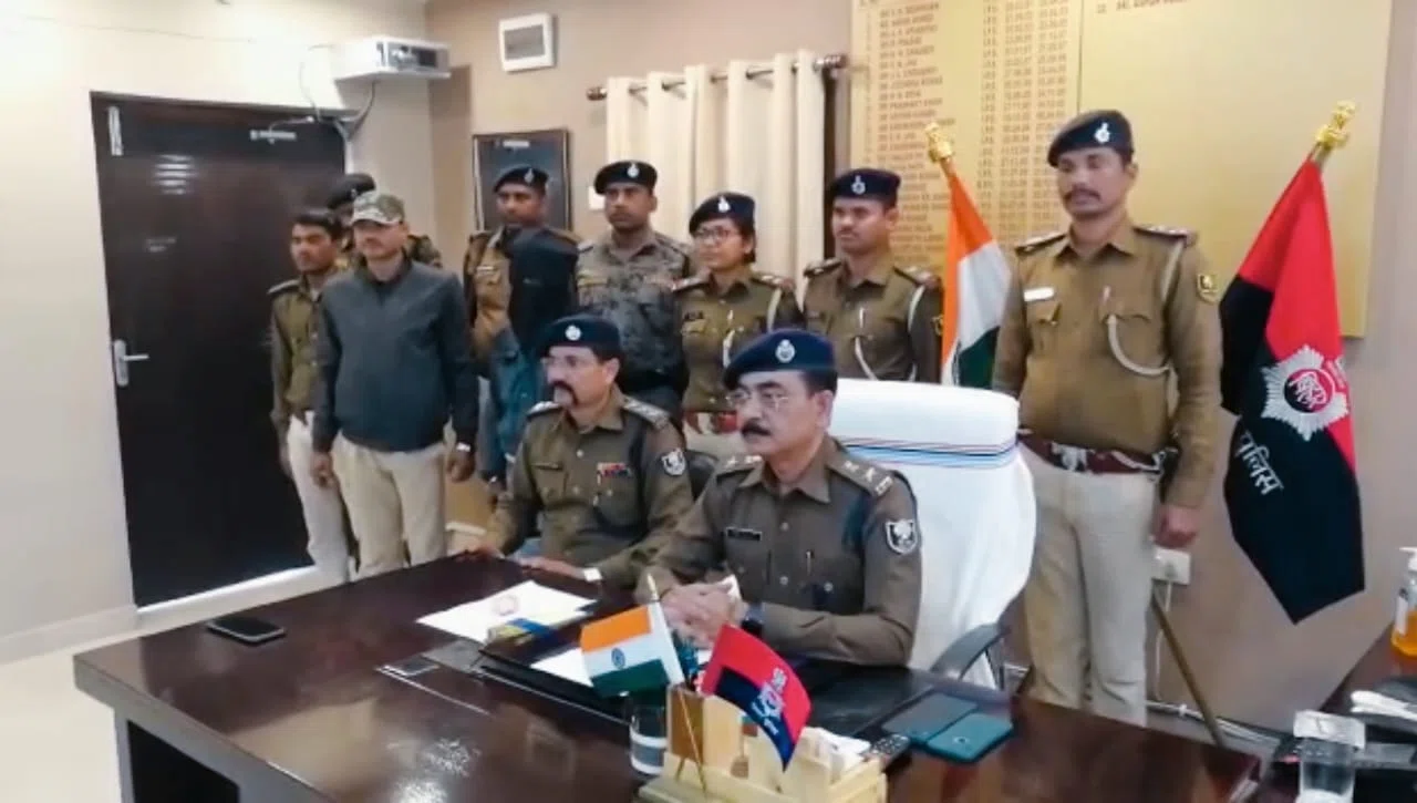 पुलिस पर हमला करने का आरोपी शराब माफिया भोगेंद्र राय भागलपुर से गिरफ्तार,पश्चिम बंगाल में रहकर शराब की खेप को बिहार के अन्य जिलों में तस्करी करने का करता है काम
