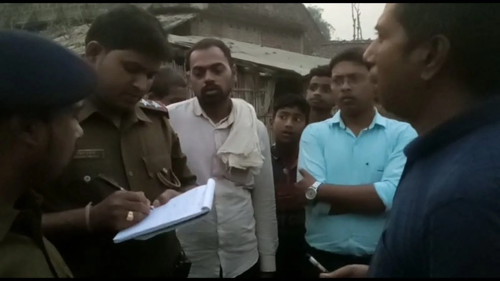 परबत्ता में उचक्कों ने बाइक सवार सीएसपी संचालक को बनाया शिकार,झपट लिए साठ हजार रुपये,पड़ताल में जुटी पुलिस