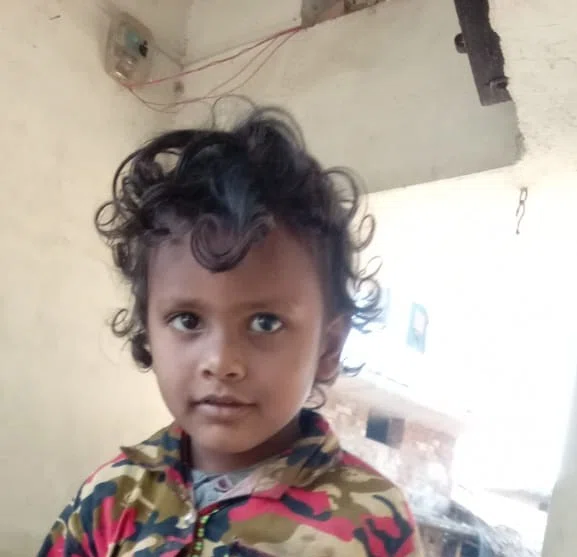 बार-बार घर छोड़कर फरार हो जाती है पत्नी,इस बार 5 वर्षीय बेटे के साथ-साथ नकदी और जेवरात भी ले उड़ी,अज्ञात मोबाइल से रोज मिल रही जान मारने की धमकी,पीड़ित पति ने थानाध्यक्ष से लगायी न