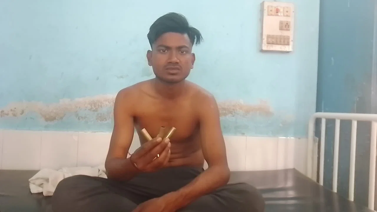 तीन माह पूर्व किए गए मुकदमे को वापस लेने से युवक ने किया इंकार तो दबंगो ने की फायरिंग,पीट- पीटकर किया जख्मी