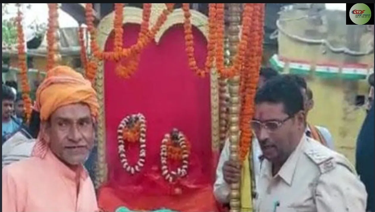 रामभक्त हनुमान जी को काल कोठरी से मिली मुक्ति,लगभग 29वर्षों बाद भगवान की रिहाई से झूम उठे भक्तगण,थानेदार सहित पुलिसकर्मियों ने दी विदाई