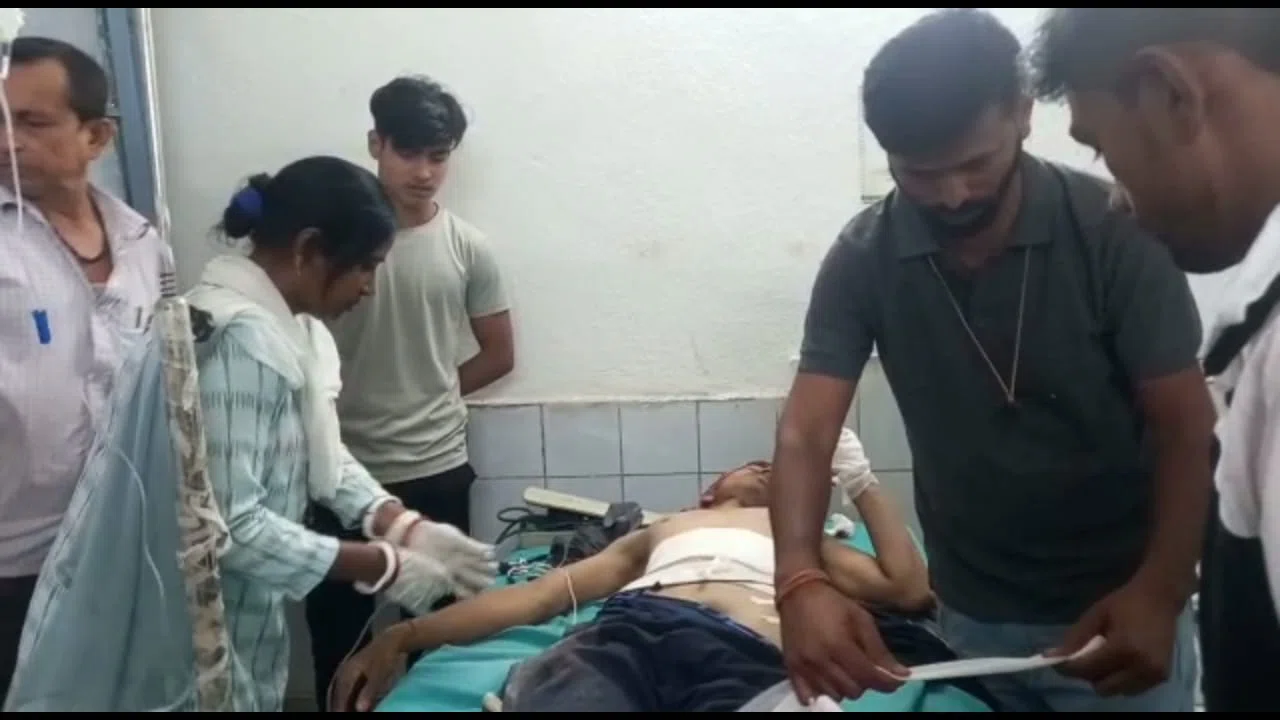 दो सगे भाइयों पर ताबड़तोड़ गोलियां बरसाकर अपराधियों ने किया बुरी तरह जख्मी, दियारा से फसल लेकर बैलगाड़ी पर आ रहे भाइयों पर जानलेवा हमला