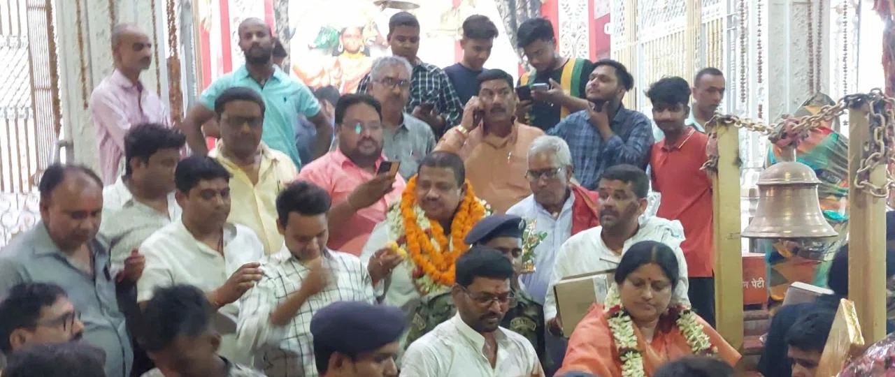 लगभग छह वर्षों बाद जेल से बाहर आए बहुचर्चित पूर्व विधायक का भव्य स्वागत...सेवा व सम्मान के बल पर लोगों के दिलों में मिला है बड़ा स्थान:रणवीर यादव