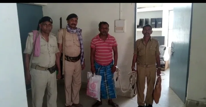हीरो शर्मा हत्याकांड का मुख्य आरोपी श्रवण धराया, दर्जनों मामले में नामित आरोपी की तलाश में पुलिस छान रही थी इलाके की खाक