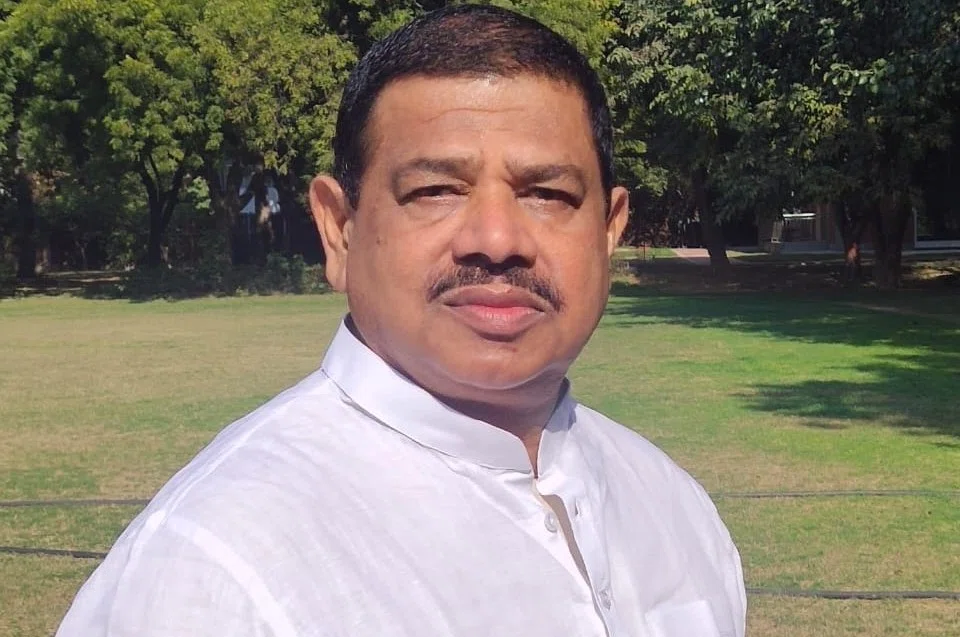 लगातार हो रही हत्याओं से सहमे हैं त्रिस्तरीय पंचायत प्रतिनिधि,एक वर्ष के अंतराल में हुई हत्या के वारदातों की स्वयं समीक्षा करें सीएम: रणवीर यादव