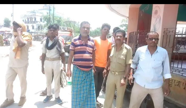 विभिन्न लूटकांड का आरोपी ट्रैक्टर चलाते धराया,एक शराबी भी चढ़ा पुलिस के हत्थे