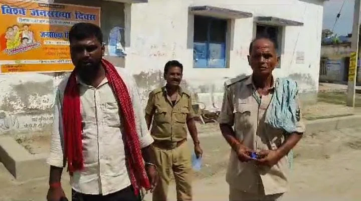 कुख्यात अपराधी कुंदन को बेलदौर थाना पुलिस ने किया गिरफ्तार,फरारी जीवन जी रहा था विभिन्न मामलों का अभियुक्त