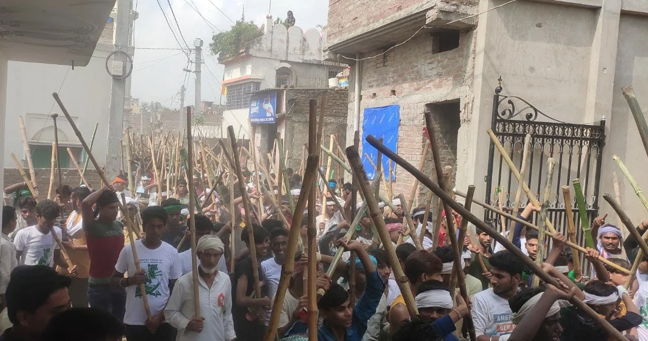 9 वीं के ताजिया जुलूस में मुस्लिम समुदाय के लोगों ने बढ चढ कर किया अपनी कला का प्रदर्शन,जगह-जगह दिखी प्रशासनिक सजगता