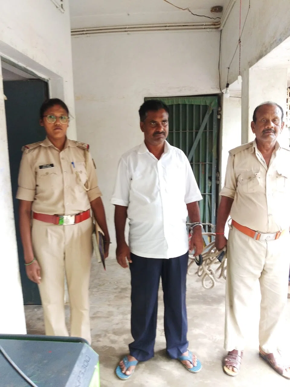 Bihar Breaking News :गुरु-शिष्या के रिश्ते को हेड मास्टर ने किया कलंकित, छेड़छाड़ करने के आरोप में भेजे गए जेल