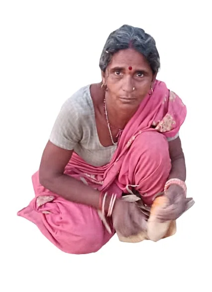 महज एक छिपकली के कारण घर से बेघर हो गयी महिला,पांच दिनों से लापता मां के वियोग में बिलख रहे पुत्र ने पुलिस से लगाई बरामदगी की गुहार