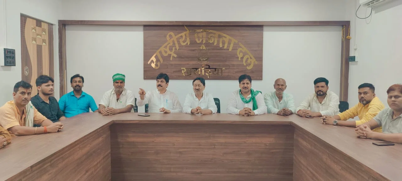 महज चुनावी जुमला है केन्द्र सरकार द्वारा पेश किया गया महिला आरक्षण बिल:देवमुनि सिंह यादव