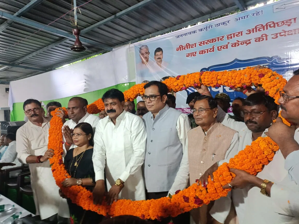 अल्पसंख्यक कल्याण मंत्री ने कहा-सबके चहेते मुख्यमंत्री नीतीश कुमार समाज के अंतिम पंक्ति के लोगों तक पहुंचा रहे हैं विकास की गाड़ी,परबता विस क्षेत्र में लिखी जा रही विकास की नई गाथा