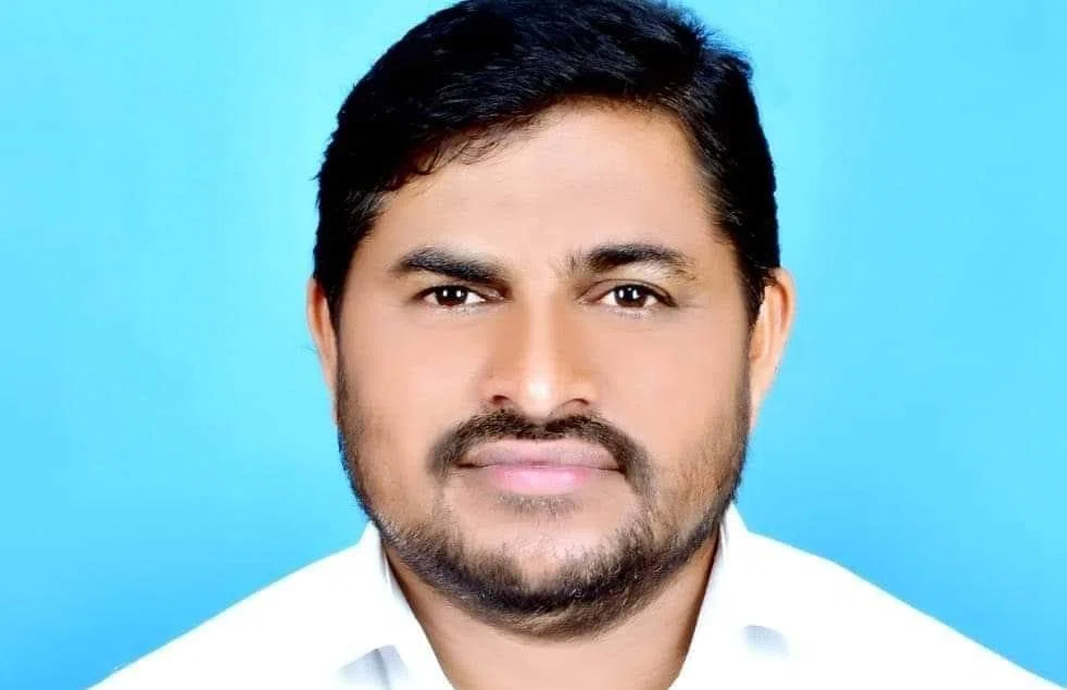 भू-माफिया और सफेदपोशों पर मेहरबानी बरसाते आ रहे भू-प्रबंधन समिति के सदस्य आखिर कब तक वाजिब किसानों के साथ करते रहेंगे नाइंसाफी!काॅलेज के जमीन की खुली डाक के निर्णय से भू-प्रबंधन सम
