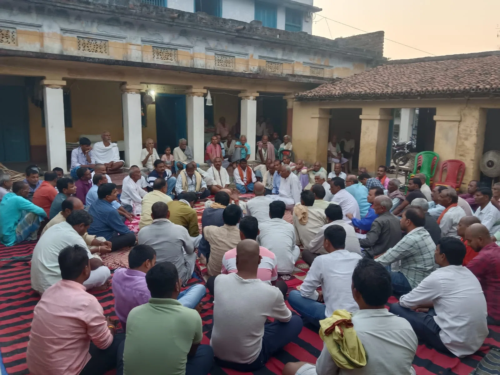 स्मैक सहित विभिन्न तरह के नशे का शिकार हो चुके नव युवकों को संभालने के लिए ग्रामीणों ने बनाई कमिटी, नशीली पदार्थ का धंधा करने पर लगेगा लगाम