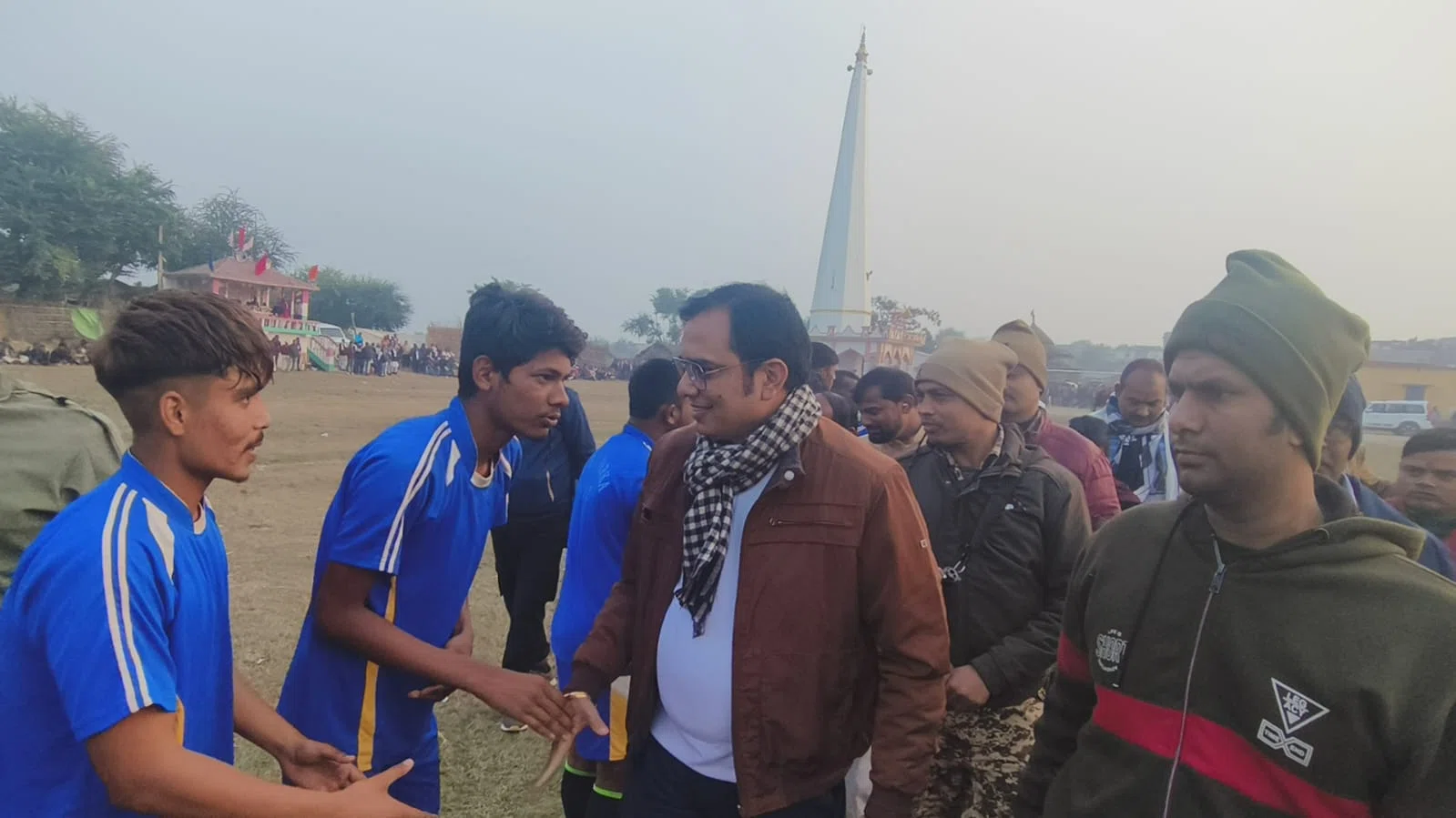 नेता नहीं,समाज का बेटा बनकर आम जनता की समस्याओं के समाधान को लेकर सदैव रहता हूं तत्पर: डॉ संजीव