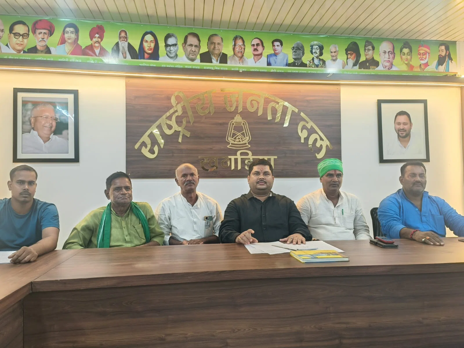 पुलिस की कार्यशैली से नाराज राजद नेताओं ने दी आंदोलन की धमकी,चंदन सिंह ने कहा- अपराधियों को संरक्षण देकर एसडीपीओ करा सकते हैं जिलाध्यक्ष की हत्या!